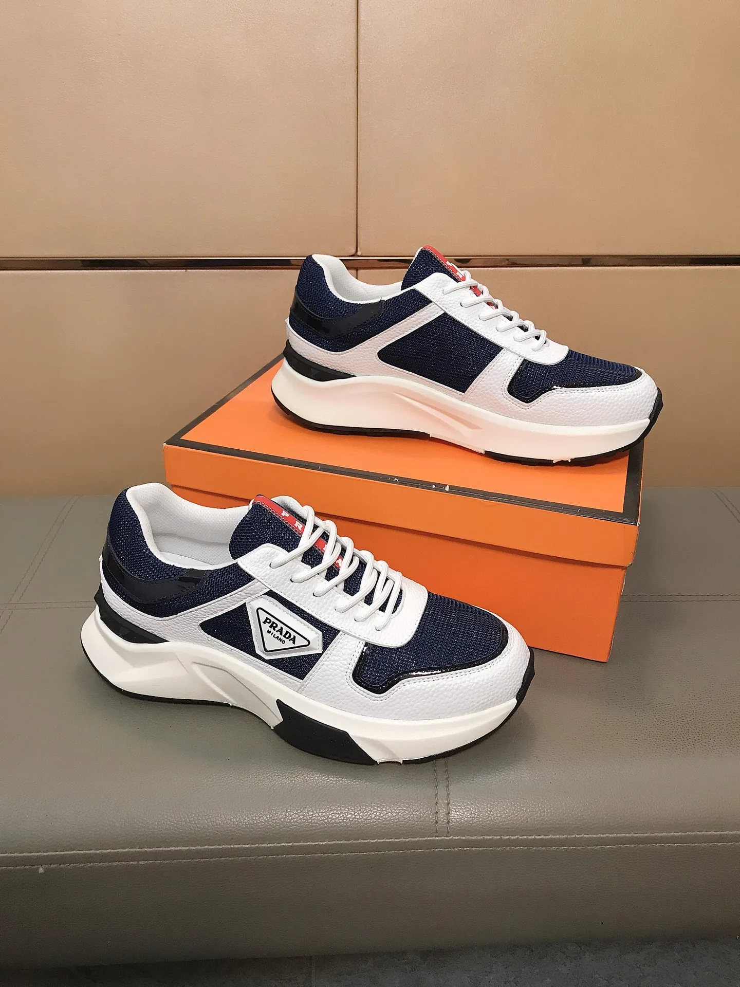 Ex-factory price 442 💎💎🆕Prada's latest casual and fashionable men's shoes👟hot style💥simple and elegant style, exclusive for trendy men. Unique latest brand elements👑, fashionable and generous, imported cowhide stitching and breathable fabrics, comfortable lining + sheepskin feet, super comfortable and wear-resistant outsole, classic model taken in kind, size: 38-44